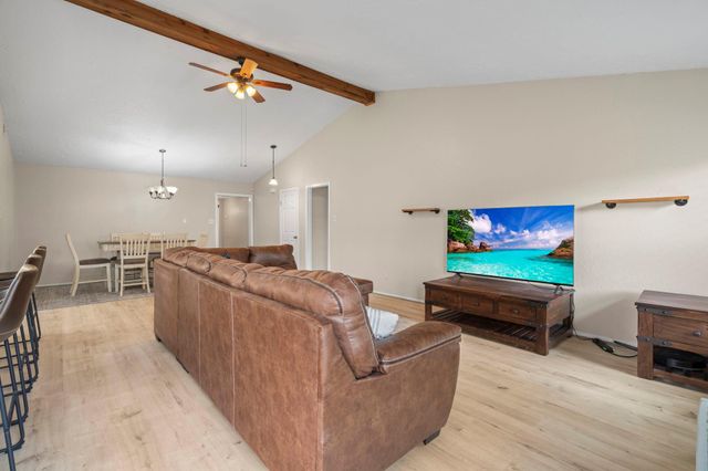 304 Old Course Drive, Friendswood, TX 77546