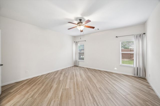 2033 Borthwick Lane, Conroe, TX 77301