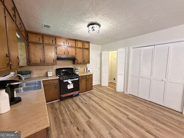 341 Summerwood Lane, Stockbridge, GA 30281