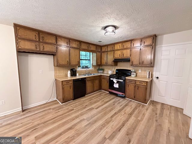 341 Summerwood Lane, Stockbridge, GA 30281
