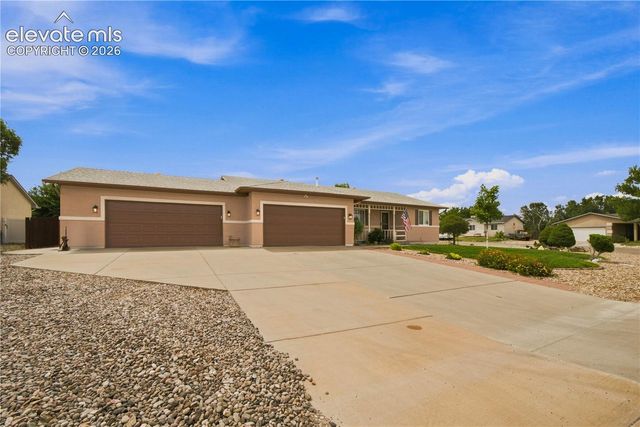 635 E Inca Court, Pueblo West, CO 81007