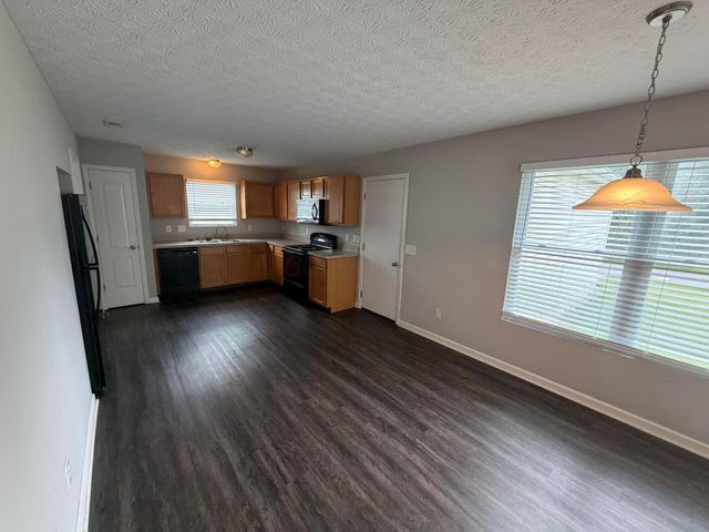 9335 Polaris Green Drive, Columbus, OH 43240