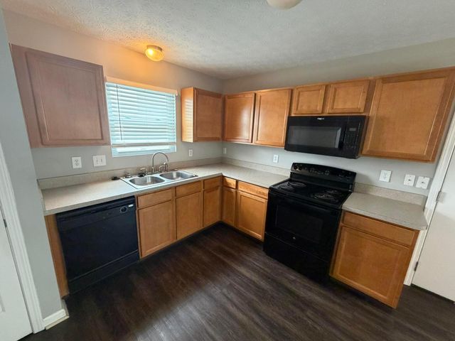 9335 Polaris Green Drive, Columbus, OH 43240