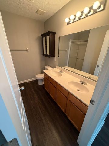 9335 Polaris Green Drive, Columbus, OH 43240