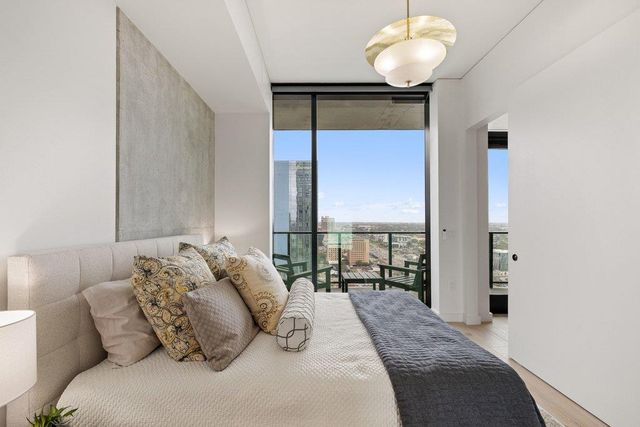 610 Davis ST 2811, Austin, TX 78701