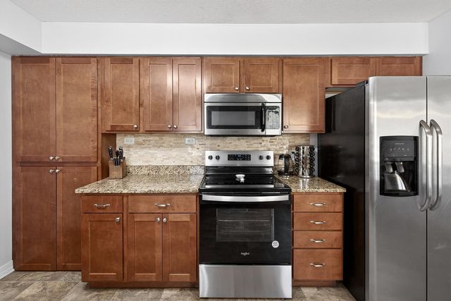 5409 Rhode Island Avenue N, New Hope, MN 55428