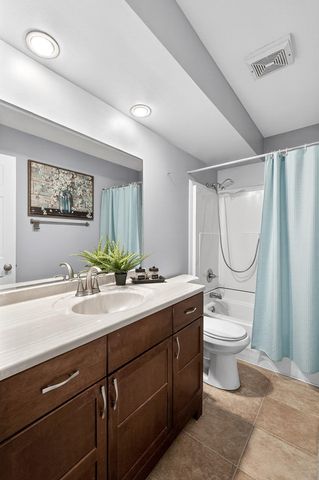 5409 Rhode Island Avenue N, New Hope, MN 55428