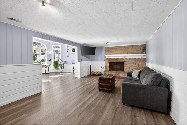 5409 Rhode Island Avenue N, New Hope, MN 55428