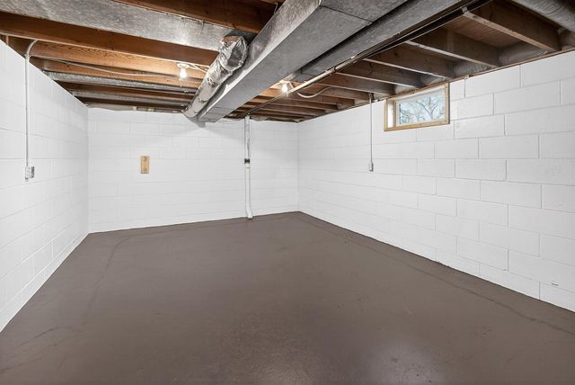 5409 Rhode Island Avenue N, New Hope, MN 55428