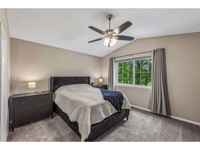 330 Leeward Trail, Woodbury, MN 55129