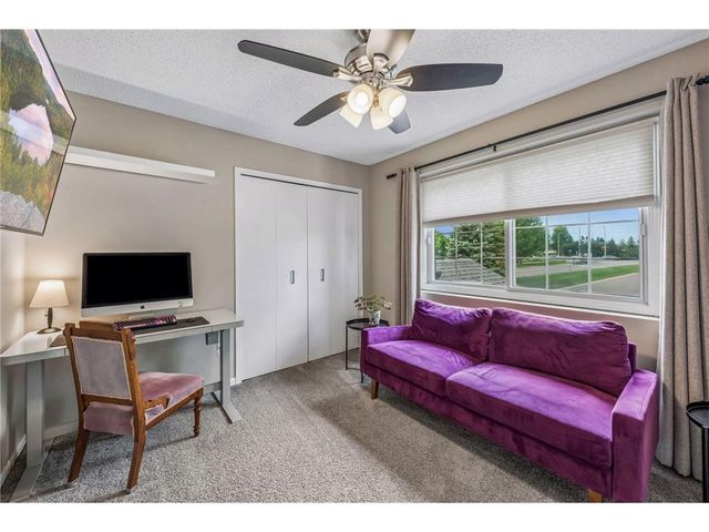 330 Leeward Trail, Woodbury, MN 55129