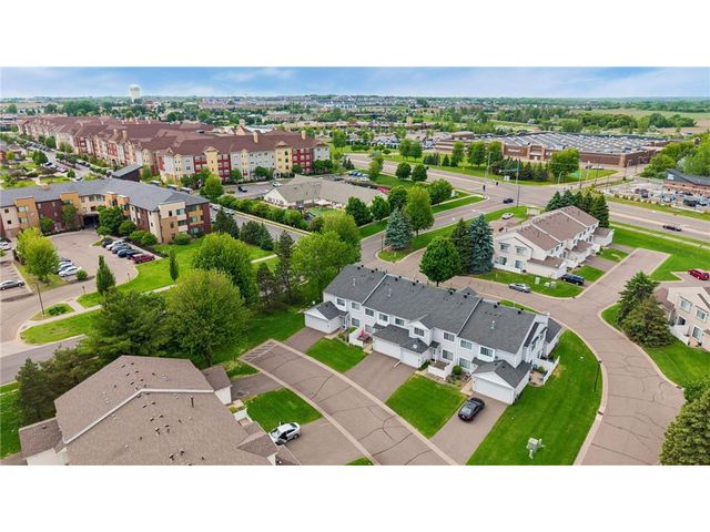 330 Leeward Trail, Woodbury, MN 55129