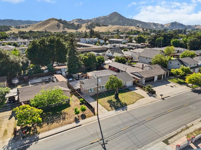 16195 Church Street, Morgan Hill, CA 95037