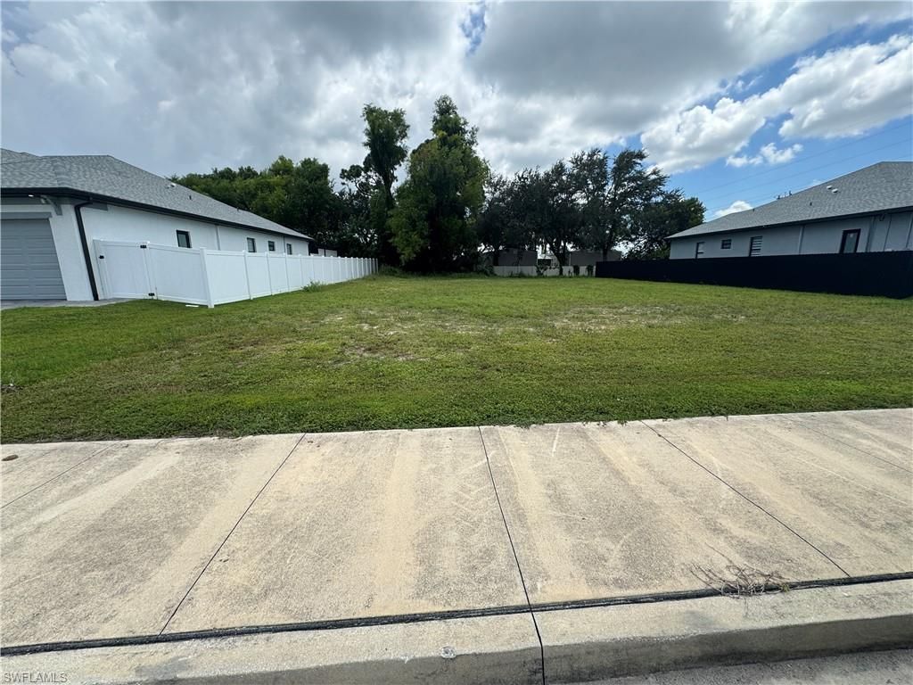 106 SE 8th ST, CAPE CORAL, FL 33990 — photo 2