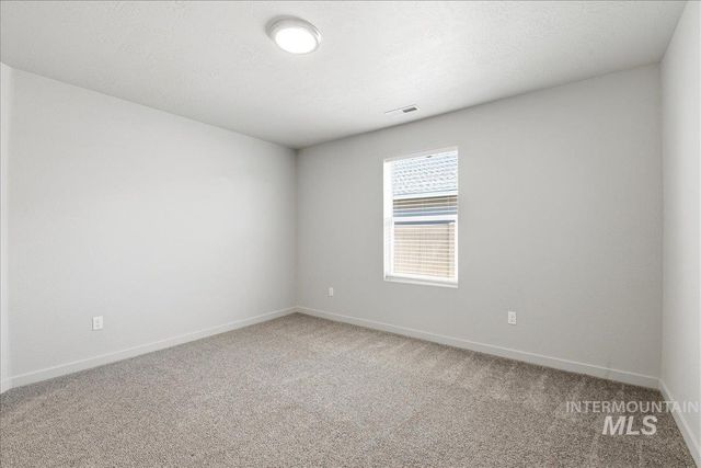 3306 W Remembrance Dr, Meridian, ID 83642