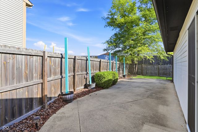 10352 Sun Gold Court, Fishers, IN 46037