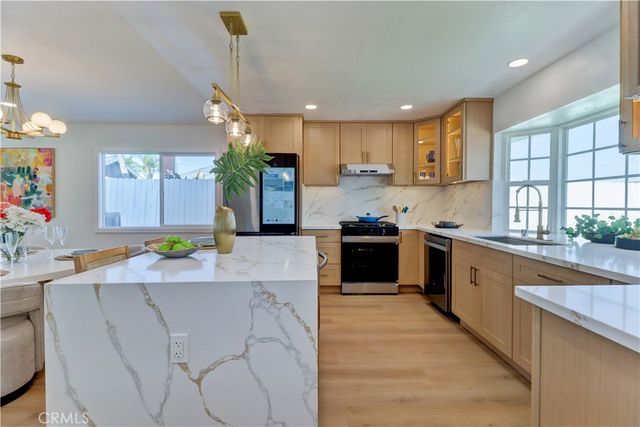 19691 Canberra Lane, Huntington Beach, CA 92646