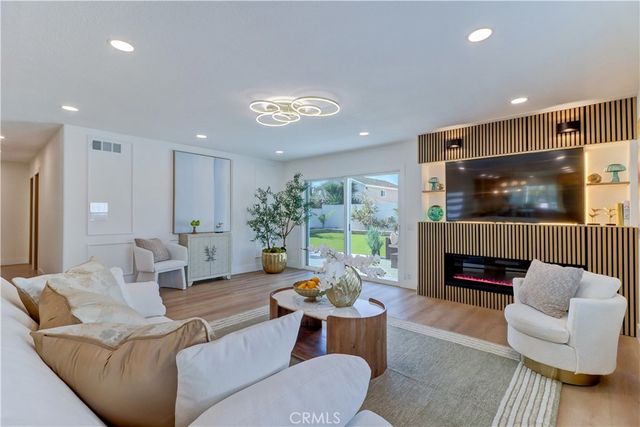 19691 Canberra Lane, Huntington Beach, CA 92646