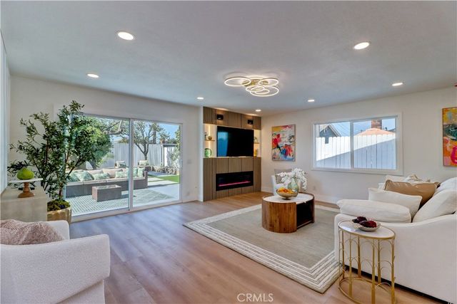 19691 Canberra Lane, Huntington Beach, CA 92646