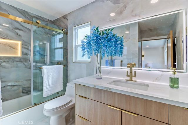 19691 Canberra Lane, Huntington Beach, CA 92646