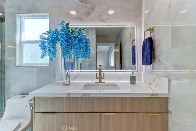 19691 Canberra Lane, Huntington Beach, CA 92646