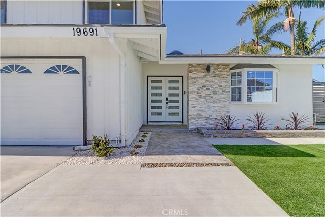 19691 Canberra Lane, Huntington Beach, CA 92646