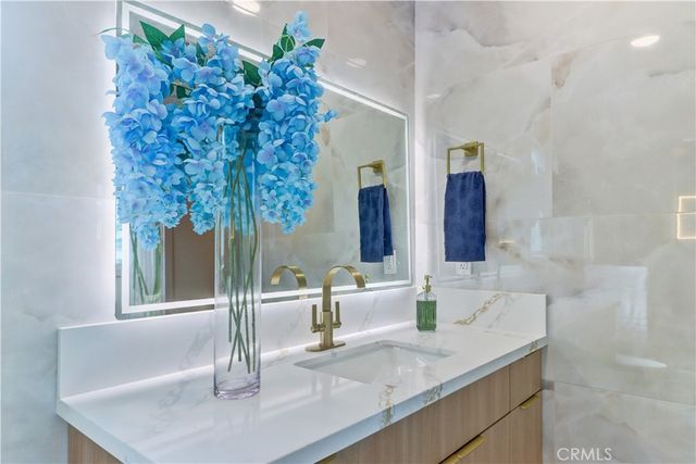 19691 Canberra Lane, Huntington Beach, CA 92646