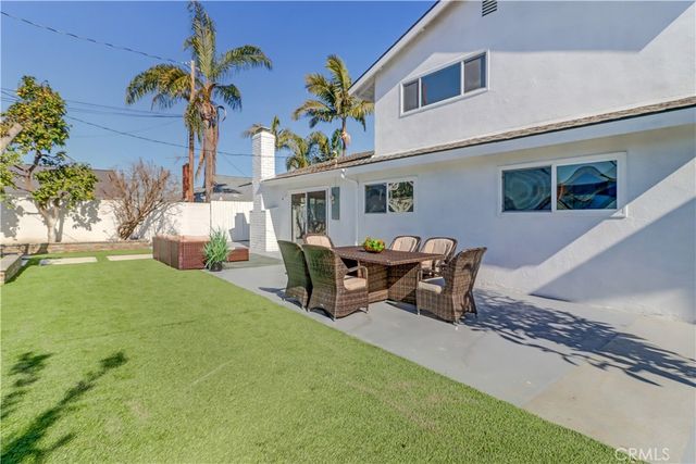 19691 Canberra Lane, Huntington Beach, CA 92646