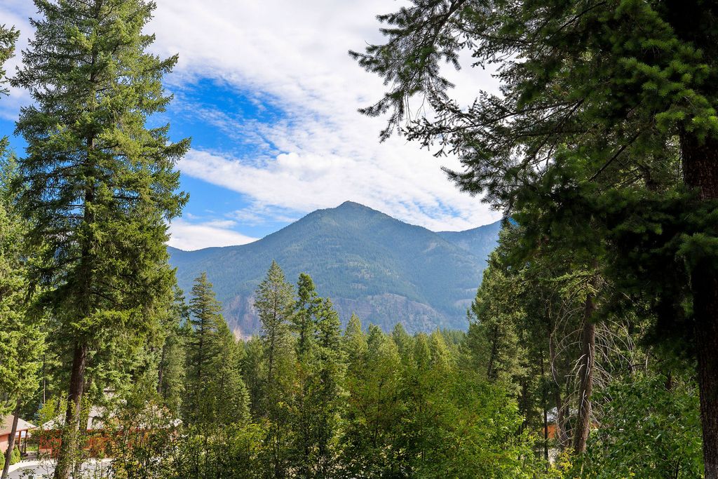 20 Wood Ridge Drive, Columbia Falls, MT 59912 photo 2