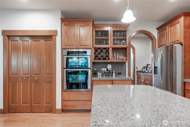 20229 134th Avenue NE, Woodinville, WA 98072