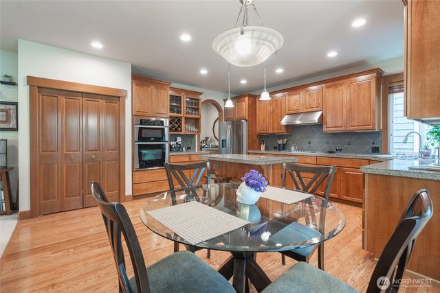 20229 134th Avenue NE, Woodinville, WA 98072
