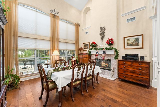 4 TIBURON DR, Austin, TX 78738