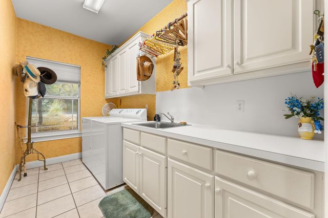 4 TIBURON DR, Austin, TX 78738