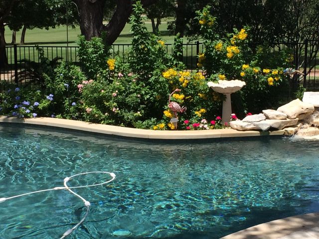 4 TIBURON DR, Austin, TX 78738