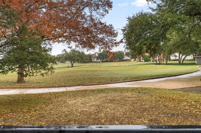 4 TIBURON DR, Austin, TX 78738