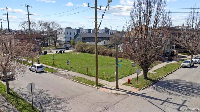 1601 Leverette Street, Detroit, MI 48216