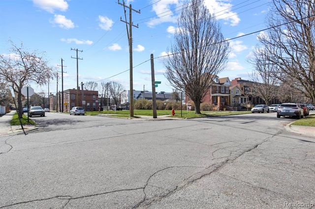 1601 Leverette Street, Detroit, MI 48216