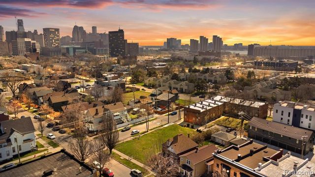 1601 Leverette Street, Detroit, MI 48216