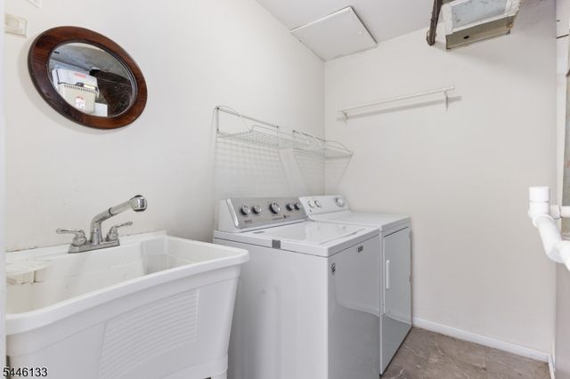 25 Deer Run Dr, Montgomery Twp., NJ 08502