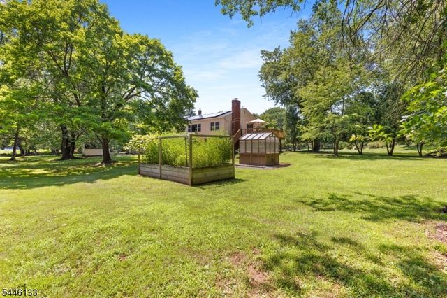 25 Deer Run Dr, Montgomery Twp., NJ 08502