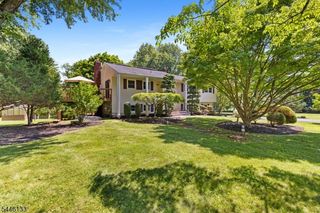 25 Deer Run Dr, Montgomery Twp., NJ 08502