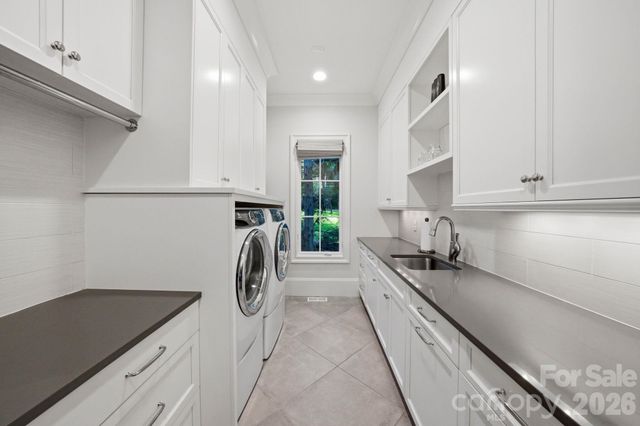 4002 St Germaine Lane, Charlotte, NC 28210