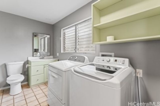 98-1366 Koaheahe Place 195, Pearl City, HI 96782