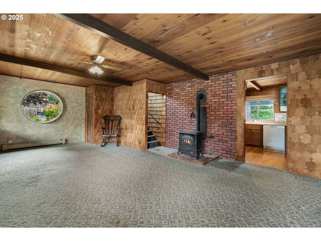 37564 LABISKE Ln, Astoria, OR 97103