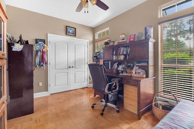 625 White Dove Dr, Lufkin, TX 75901