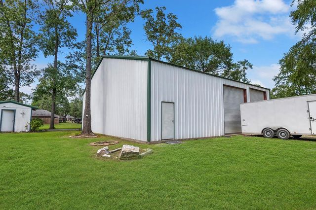 625 White Dove Dr, Lufkin, TX 75901