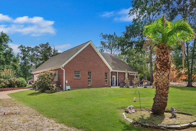 625 White Dove Dr, Lufkin, TX 75901