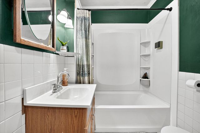 700 Main Street W, Carver, MN 55315