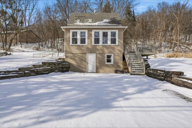 700 Main Street W, Carver, MN 55315