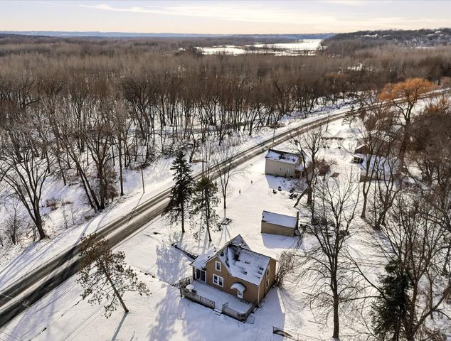 700 Main Street W, Carver, MN 55315